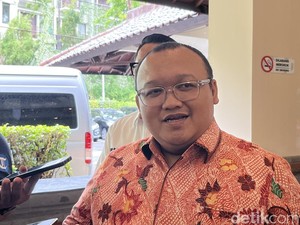 PDIP Dibilang Abu-abu, PKS Ungkit 10 Tahun Jadi Oposisi Era Jokowi