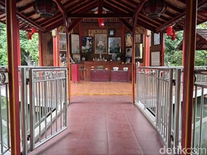 Menengok Kesibukan Vihara Gayatri di Depok Jelang Imlek