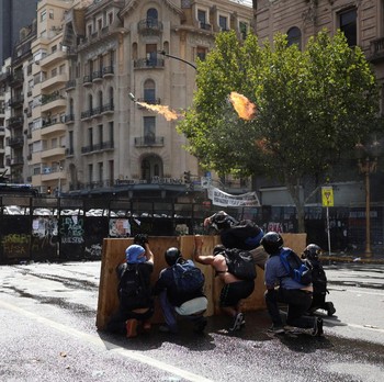 Negara Chaos! Muncul RUU Pecat Pekerja Seenaknya, Cut Pesangon-Cuti