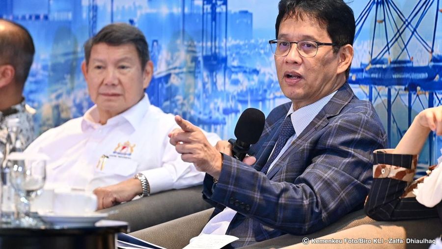 Menteri Keuangan Purbaya Yudhi Sadewa dalam Focus Group Discussion (FGD) Kamar Dagang dan Industri (KADIN) Indonesia yang membahas pemberdayaan angkatan laut dan galangan kapal nasional di Jakarta, Selasa (10/2/2026).