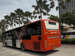 Video Senyum Semringah Warga Cikarang Bisa ke Jakarta Naik TransJ
