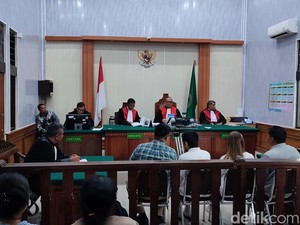 Sidang Pasutri Belanda-Rusia Petani Ganja Ditunda gegara Tak Ada Pengacara