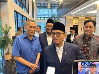 Pemerintah Kaji Strategi Kurangi Pemakaian Dolar Buat Haji & Umroh