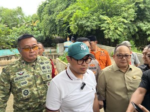 Karbon Aktif Disebar ke Sungai Jaletreng Tangsel Atasi Pencemaran Pestisida
