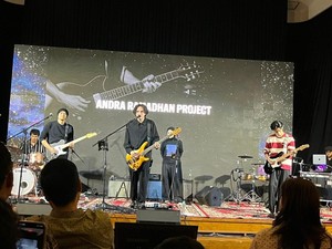Andra Ramadhan Bicara soal Gitar untuk Tampil di Panggung