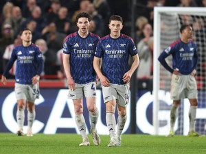 Hobi Buang-buang Poin, Arsenal Akan Dihukum Man City