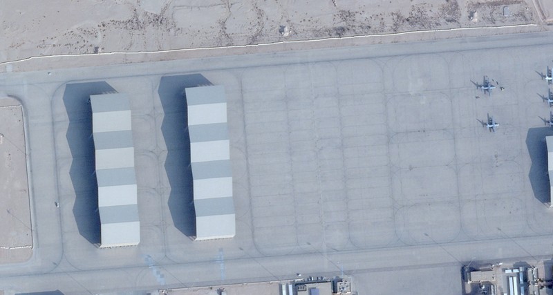 Gabungan citra satelit menunjukkan peningkatan jumlah pesawat di Pangkalan Udara Al-Udeid, dekat Doha, Qatar, jika dibandingkan antara tanggal 17 Januari 2026 dan 1 Februari 2026. 2026 PLANET LABS PBC/Handout via REUTERS