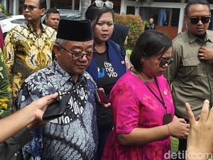 Mendikdasmen Soroti Daerah Kekurangan Guru, Akui Distribusi Belum Merata