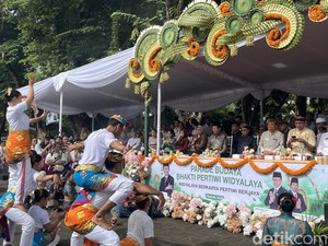 Menag Apresiasi Umat Hindu Lewat Parade Widyalaya di Denpasar