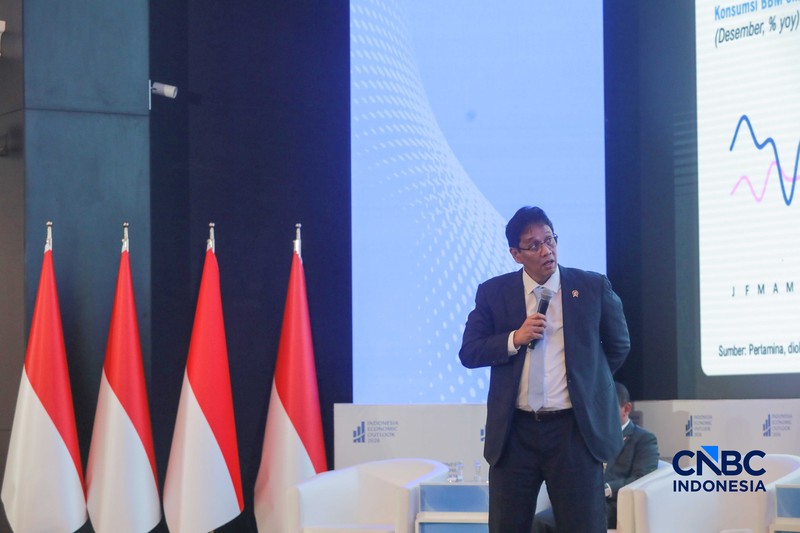 Presiden Prabowo Subianto menyampaikan sambutan dalam Indonesia Economic Outlook 2026 di Gedung Danantara, Jakarta, Jumat (13/2/2026). (CNBC Indonesia/Muhammad Sabki)