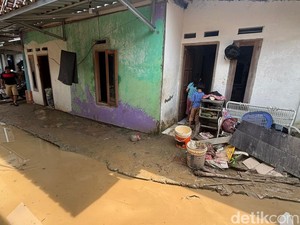 Warga Babakan Madang Bogor Waswas saat Hujan, Takut Banjir Terjadi Lagi