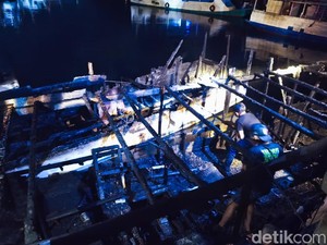 Gara-gara Puntung Rokok, 4 Kapal Wisata di Labuan Bajo Ludes Terbakar