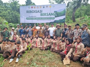 Perkuat Mitigasi Banjir, 20 Ribu Pohon Ditanam di Banyuwangi