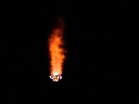 Roket SpaceX Falcon 9 dan pesawat ruang angkasa Dragon lepas landas dalam misi Crew-12 NASA ke Stasiun Luar Angkasa Internasional, membawa astronot NASA Jessica Meir dan Jack Hathaway, astronot ESA Sophie Adenot dan kosmonot Rusia Andrey Fedyaev, dar