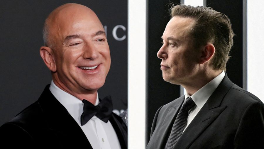 Foto Kombinasi Jeff Bezos-Elon Musk. (Reuters)