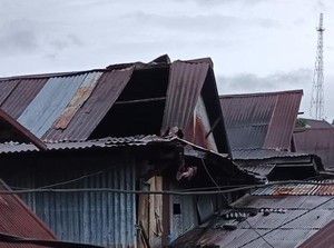 Angin Kencang dan Longsor Terjang Parepare, 5 Rumah Rusak-Pagar Roboh
