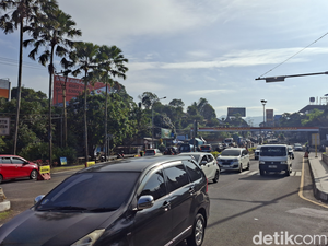 Libur Long Weekend Imlek, Puncak Berlakukan One Way Pagi Ini