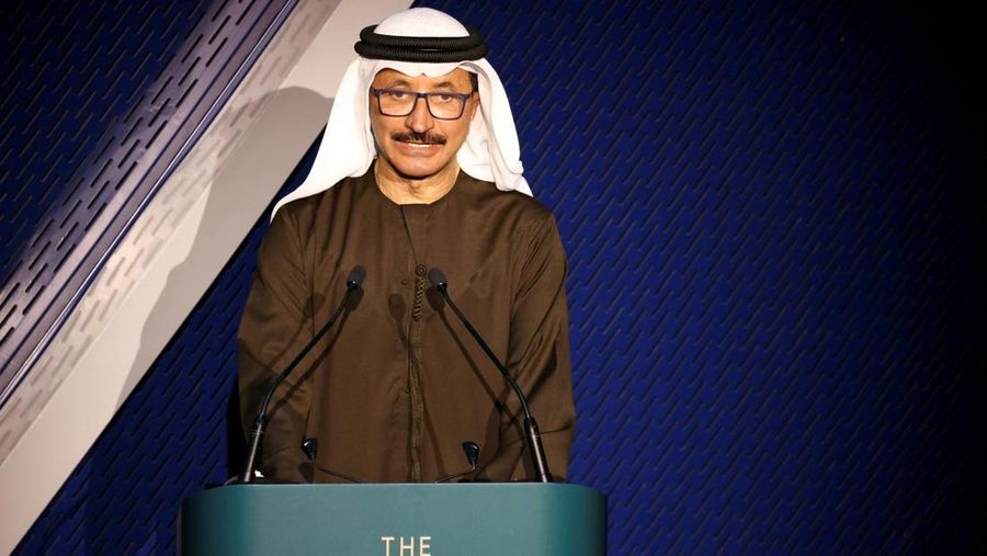 FOTO ARSIP: Ketua DP World Sultan Ahmed bin Sulayem berbicara selama Pameran Inovasi Earthshot Prize di Paviliun DP World di Dubai, Uni Emirat Arab, 10 Februari 2022. REUTERS/Henry Nicholls/File Photo