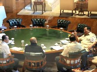 Prabowo Panggil Airlangga-Purbaya ke Hambalang, Bahas 2 Poin Ini