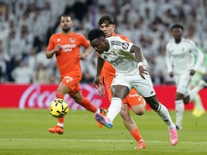 Madrid Vs Real Sociedad: Los Blancos Menang 4-1, Puncaki Klasemen