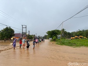 Semua Kecamatan di Tapteng Kebanjiran Lagi, Ada Jembatan Putus