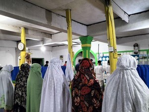 Video Jemaah Naqsyabandiyah di Padang Salat Idul Adha Hari Ini