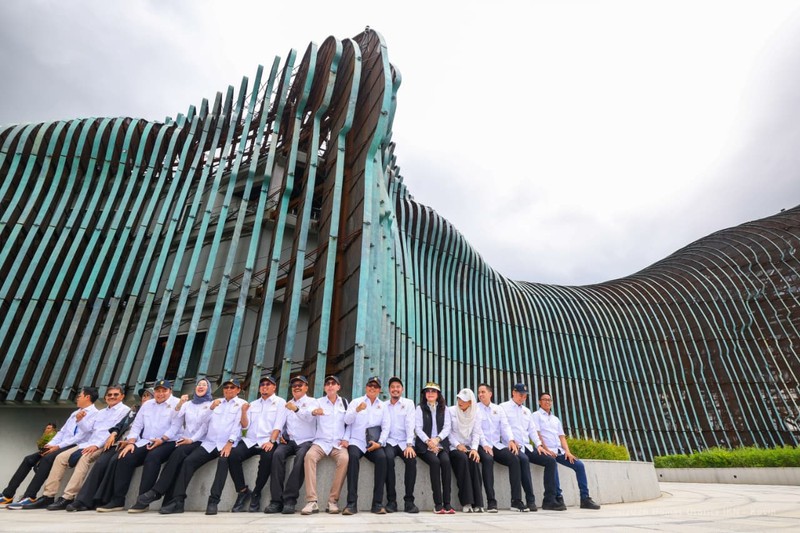 Komisi VI DPR RI menyampaikan dukungan kuat terhadap pembangunan Ibu Kota Nusantara (IKN) dengan meninjau langsung progres pembangunan IKN Tahap II pada Kamis (29/01/2026). (Dok. Humas Otorita IKN)