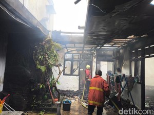 Rumah dan Ruang Praktik Dokter di Jembrana Ludes Terbakar