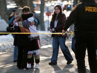 Potret Horor Penembakan Brutal di Arena Hoki, Korban Berjatuhan