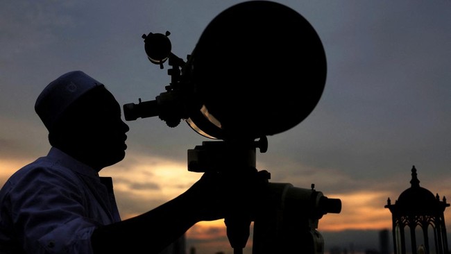 Hasil Intip Hilal di Jakarta: Tak Terlihat, Posisi Terlalu Rendah