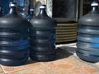 DPR Soroti Bahaya Galon Tua, BPKN: Produsen Harus Tarik dari Peredaran