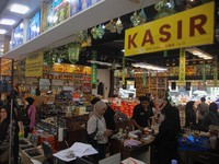 Detik-Detik Jelang Puasa, Harga Kurma di Pasar Tanah Abang Lompat