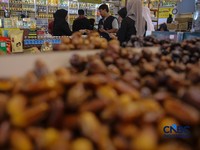 Banyak Beredar Kurma Oplosan, Begini 3 Cara Membedakannya