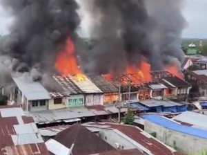 Pasar Pagi di Medan Labuhan Terbakar, Sejumlah Ruko Hangus