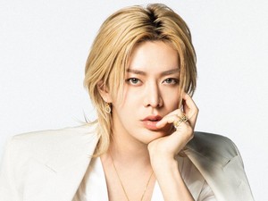 Yuta NCT Diam-diam Bikin Brand Perhiasan, Desain Cincin Bentuk Mahkota
