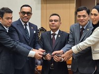 Breaking News: Ahmad Sahroni Jadi Pimpinan Komisi III DPR Lagi