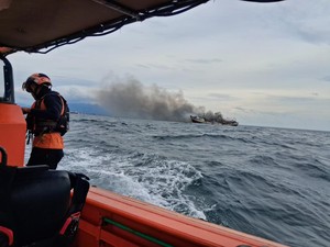 Kapal Nelayan KM Marina Terbakar di Perairan Pulau Ular Cilegon, 1 ABK Tewas