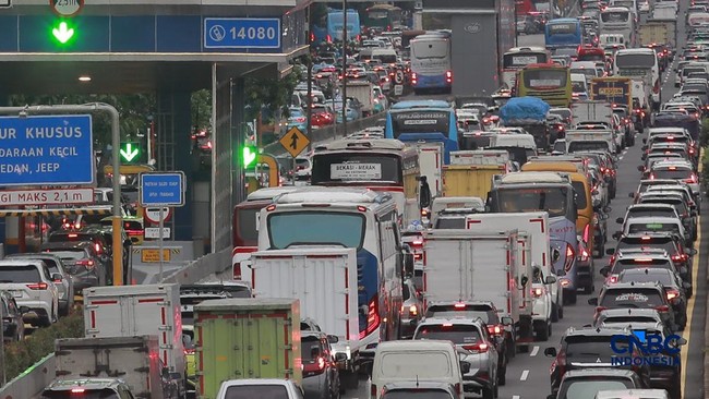 Potret Jam Macet Jakarta Bergeser saat Ramadan