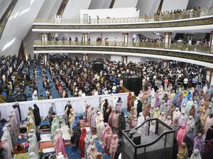 Bacaan Bilal Tarawih dan Witir 23 Rakaat Lengkap Doa Kamilin