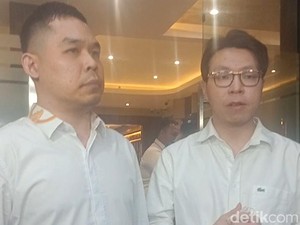 Richard Lee Pulang Usai 12 Jam Diperiksa Terkait Laporan Doktif