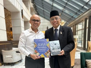 Asisten Khusus Prabowo Jadikan Buku Menu MBG Polri Alat Diplomasi di AS