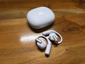 Review JBL Sense Pro: Open Ear yang Nggak Cuma Buat Podcast