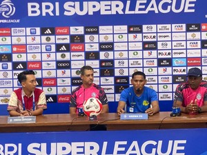 Misi Arema FC Curi Poin di Kandang Madura United