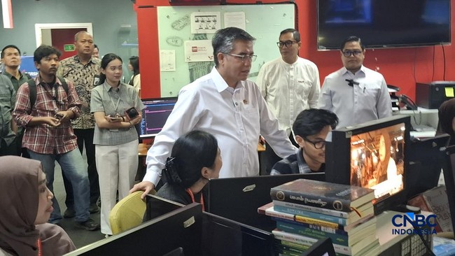 Momen Menaker Yassierli Cari Bocoran ke Peserta Magang Transmedia