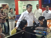 Momen Menaker Yassierli Cari Bocoran ke Peserta Magang Transmedia