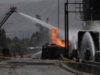 Potret Kecelakaan Maut Truk Gas Meledak di Tol, 50 Kendaraan Rusak