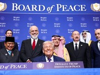 Reaksi Prabowo Ketika Trump Bilang 'A Man That I Don't Want fo Fight'