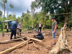 Polisi Bongkar-Bakar Arena Judi Sabung Ayam di Baji Areng Bulukumba