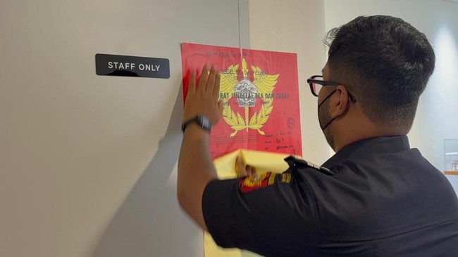 Anak Buah Purbaya Segel Toko Emas Mewah di Pluit, Ini Pelanggarannya!