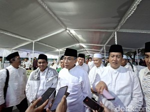 Gus Yahya Resmikan 36 Dapur MBG Milik NU di NTB, Target Punya 1.000 SPPG
